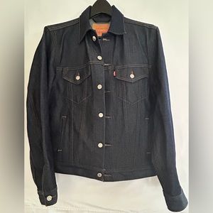 NEW LEVI'S Dark Wash Trucker Jacket